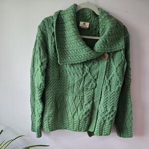 Carraig Donn Irish Merino Wool Aran Knit Button Cardigan Green